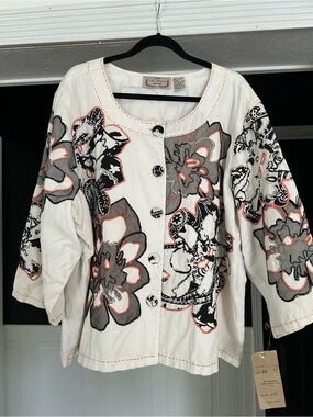 Gorgeous Women's White Button-Down Floral Embroidered Shirt